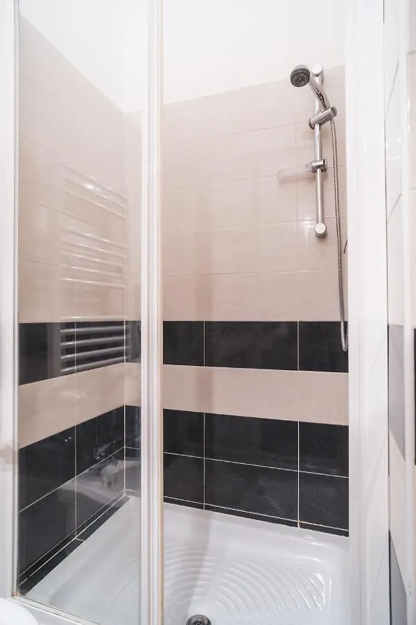 Guest house Royal Rooms - Elegante Appartamento Nel Cuore Di Roma